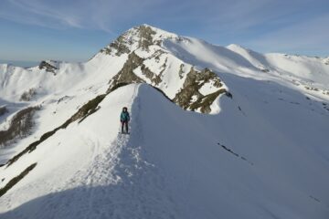 Dalla vetta del Rondinaio Lombardo verso il Rondinaio.