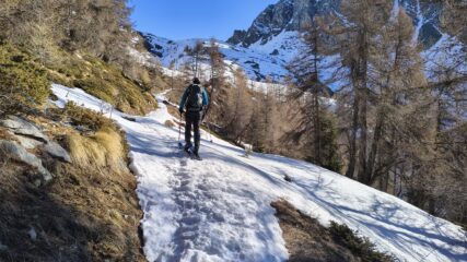 Altrimenti abbastanza innevato per salire