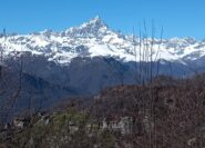 il Monviso domina la scena