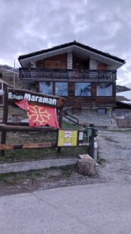 Partenza dal rifugio Maraman