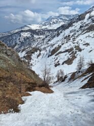 Il canale che porta nel vallone d'Armoine e all'imbocco dell'Inchiun