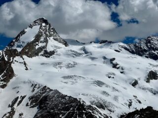 verso-col-colon-vista-sulla-dent-D'Herens-ed-il-persorso-verso-la-spalla