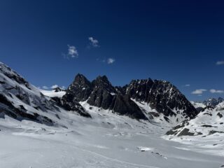 verso-la-virgie-e-Mont-Collon-davanti