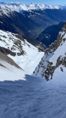 La parte superiore della linea, a qualche decina di metri dalla cornice terminale