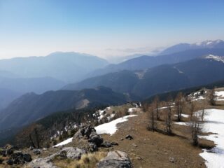 Dalla cresta di discesa verso il Col de Tate ed il costolone salito