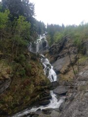 Cascate di Lenteney ancora poca acqua 