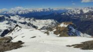 Il bello e lungo pendio di discesa dalla vetta fin verso i 3000