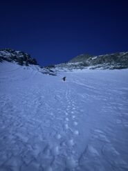 Primo pendio di salita, lasciando a sinistra la sattel