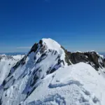 In cima alla piovatte d'Egua centrale. In fondo la piovatte d'Egua Est.