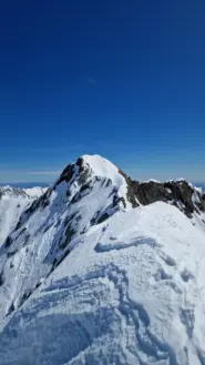 In cima alla piovatte d'Egua centrale. In fondo la piovatte d'Egua Est.