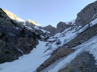 Vallone delle Saline con i primi nevai.