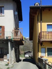 Dopo aver girato a sinistra dritti per di qua