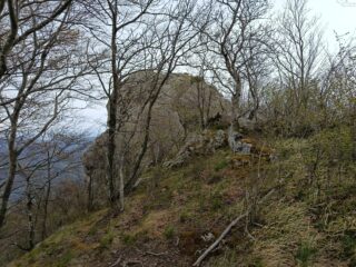 Verso il Bric Aguzzo.