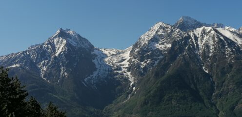 Le Laures ancora innevate
