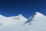 al centro la Punta Gnifetti dal Colle del Lys