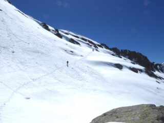 In discesa verso il Rifugio Arp.