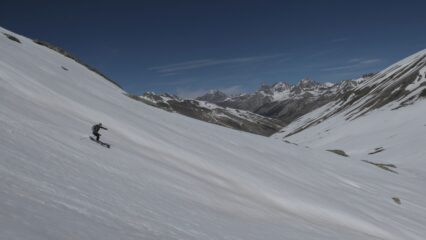 Discesa verso il vallon Enchastraye