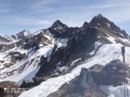 dalla punta: in primo piano Punta Coppi, dietro la Garin e sul fondo l'Emilius