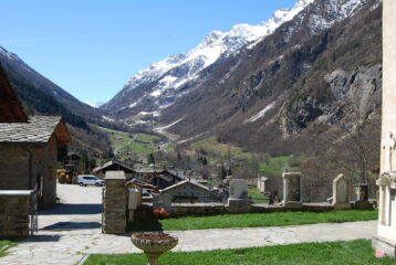Val di Rhemes vista dalla chiesa di Coveyrand