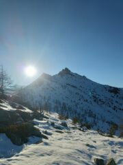 Versante nord completamente innevato