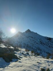 Versante nord completamente innevato