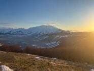 La Conca di Castelluccio ed il Redentore dalla Forca Ventosola
