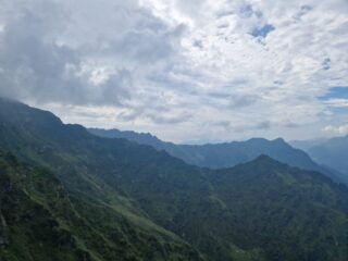 la cresta direttissima (con anche il Cacciorello) vista dalla dorsale W.