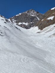 Gran neve nel vallone sospeso