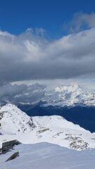 Fantastico panorama tra cui  il ghiacciaio di Aletsch