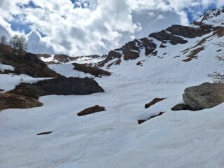 Ottima neve e buon innevamento fino ai pianori q.2350