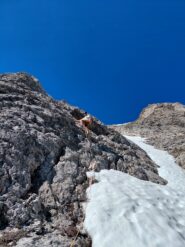 ancora neve in alto ma si passa a sinistra