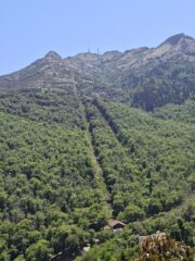 Versante di salita con seggiovia