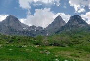 da sx :Rocca del Pis,Cima Saline (seminascosta) Punta Avis De  Giorgio