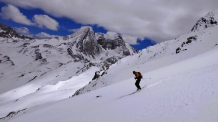 Neve farinosa su ottimo fondo liscio