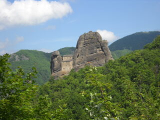 castello ancora lontano