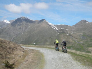 discesa verso l'Alpe della Portia