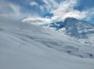 Il traverso effettuato all'andata un centinaio di metri di dislivello più sotto rispetto a quello indicato nella relazione 