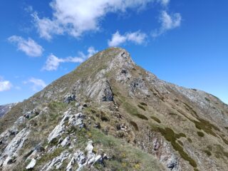 Monte Antoroto (m.2149) dal tratto finale di cresta 