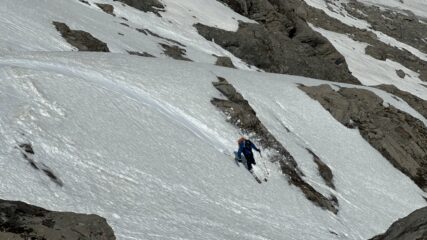 in discesa poco sopra il Lac; neve bagnata ma ottimamente sciabile