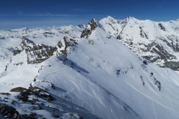 in primo piano Bassac Sud, sullo sfondo la Grande Sassiere