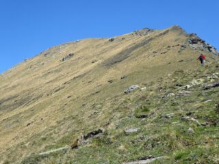 La dorsale per la cima vista dal Colle.