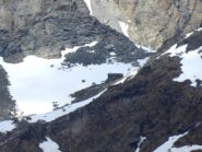 Dalla cima zoomata sul Bivacco Rivolta al Col Fort.