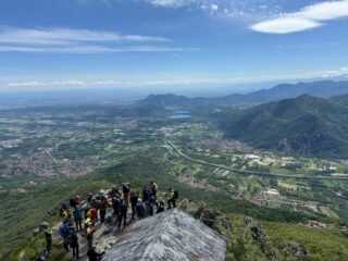 vista dalla Madoninna sullo spiazzo della chiesetta