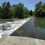 Intersezione: fine della traversata. Utili stivali di gomma.