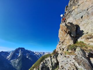 Prima parte di cresta: una cornice sul Lourousa