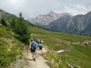 in discesa verso L'Alpeggio Berrier