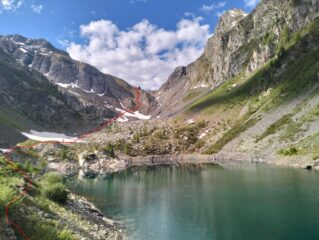  La traccia per il P.so d'Aviasco vista dal Lago dei Frati.