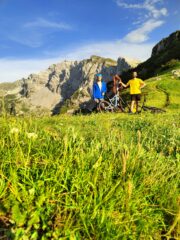 Prima della discesa in bici dal colle del Prel