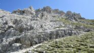 La zona del prato pensile e gli ultimi risalti rocciosi