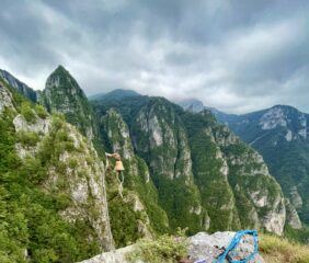 campanella su spalla panoramica